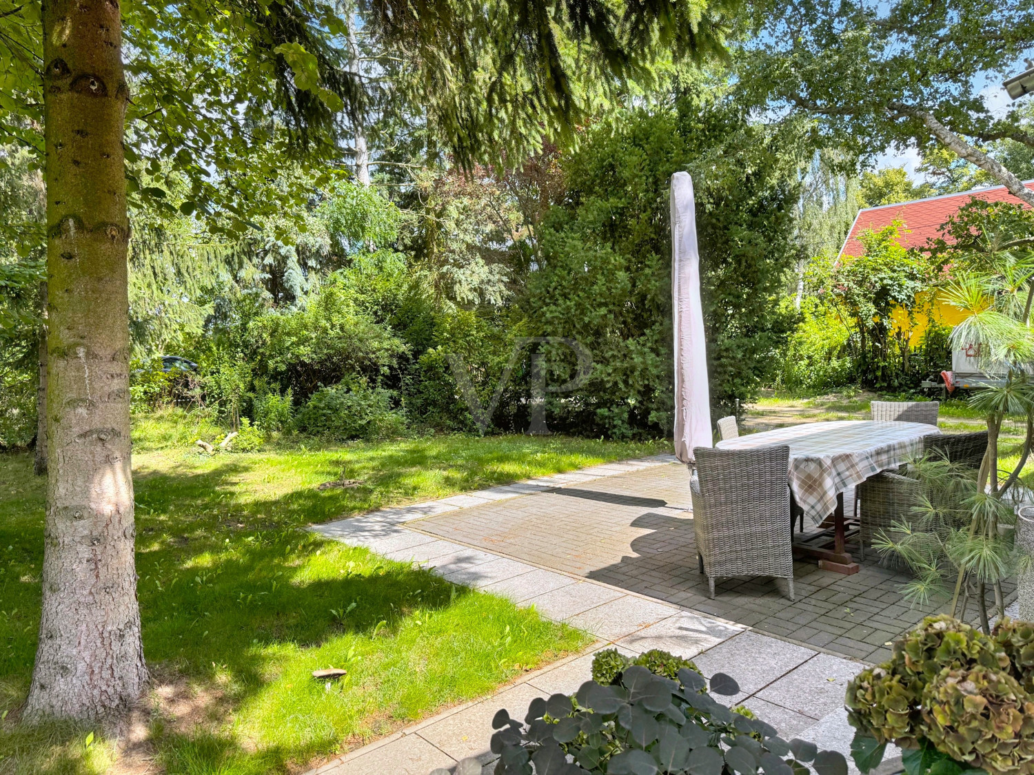 Terrasse im vorderen Bereich
