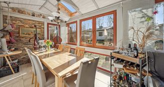 von_poll_real_estate_property_25096016f_image_2