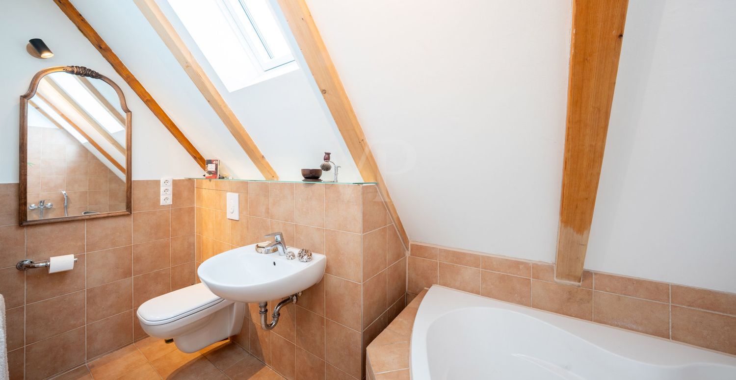 Wannenbad OG