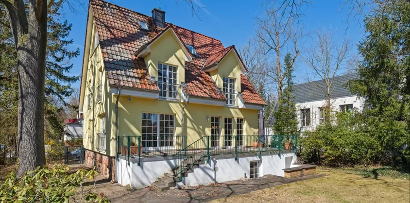 von Poll Immobilien GmbH