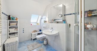 von_poll_real_estate_property_25096022_image_12