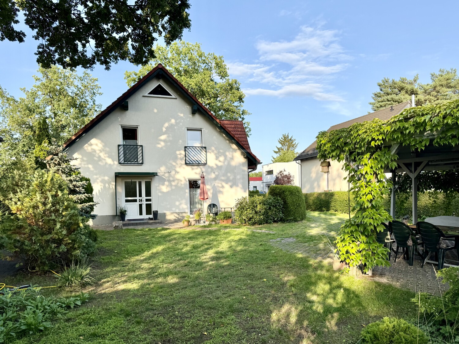 großzügiger Garten