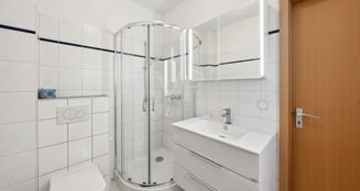 von_poll_real_estate_property_25096029b_image_5