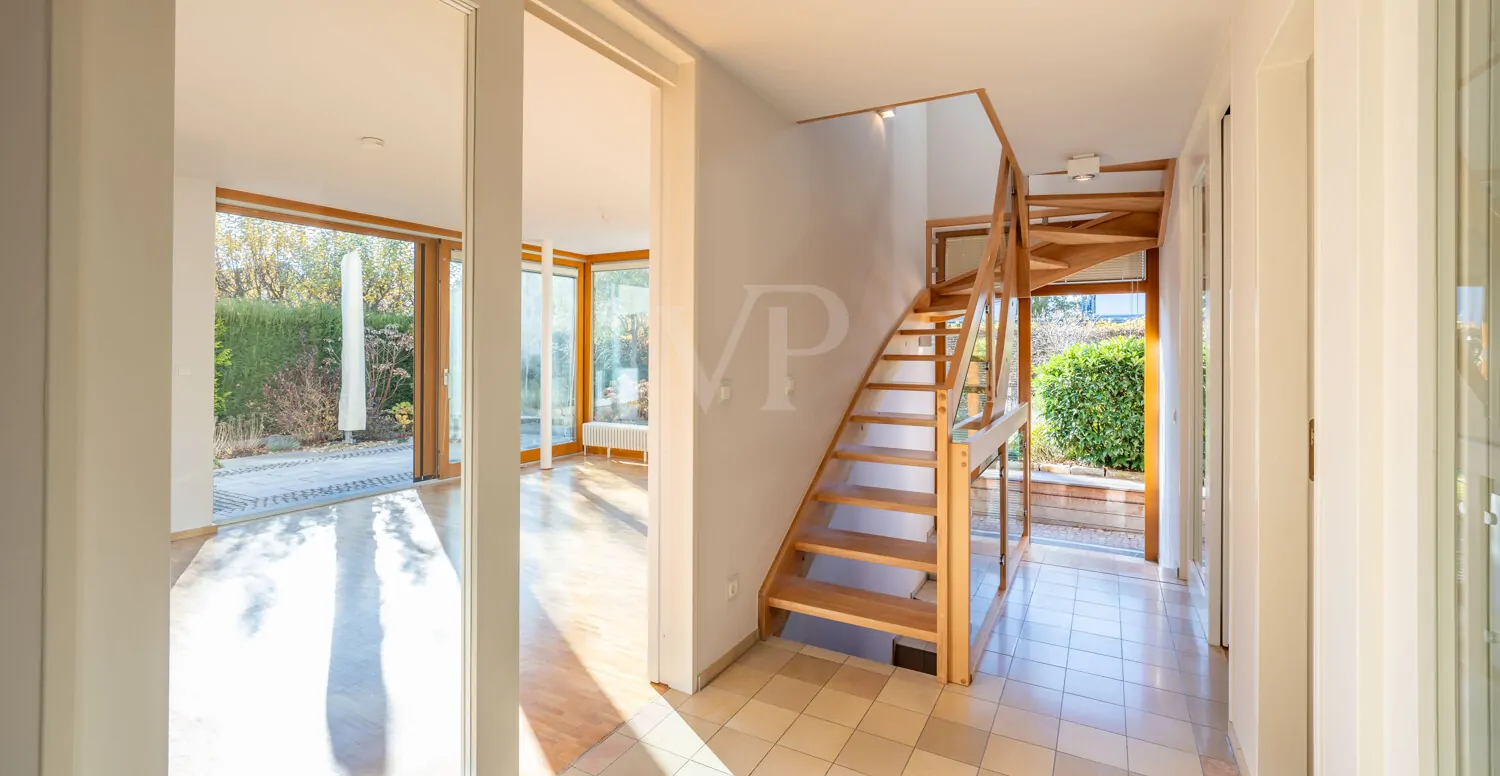 lichtdurchfluteter Flur