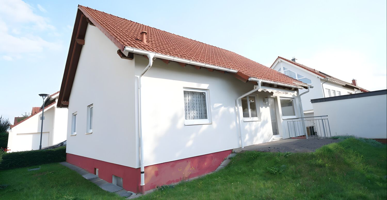 Einfamilienhaus im Bungalowstil mit Ausbaupotential in ruhiger Lage