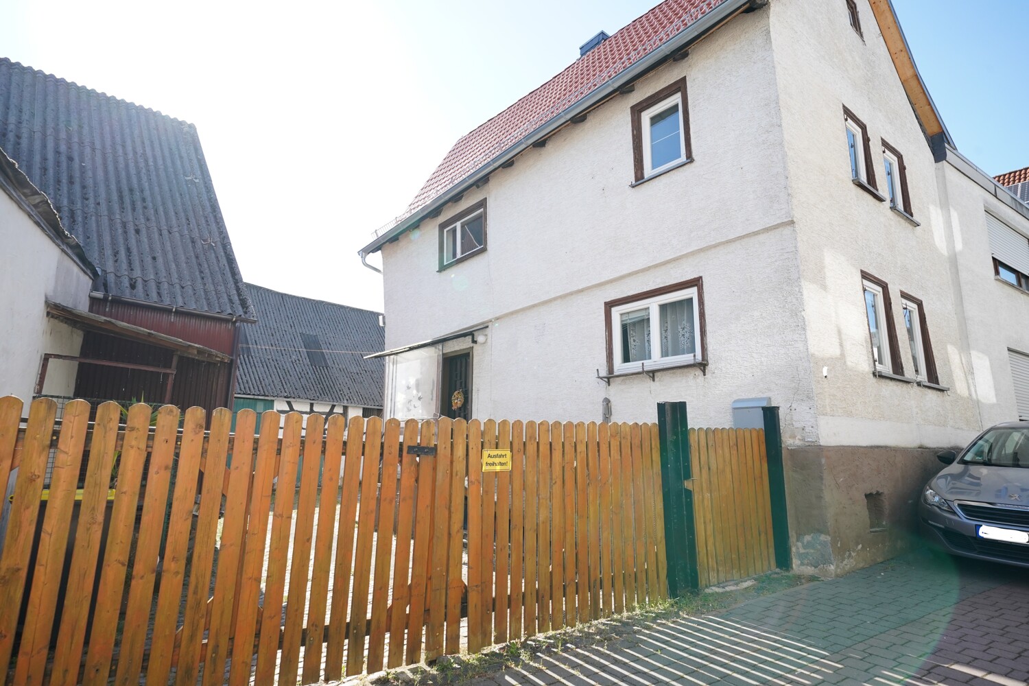 Straßenansicht