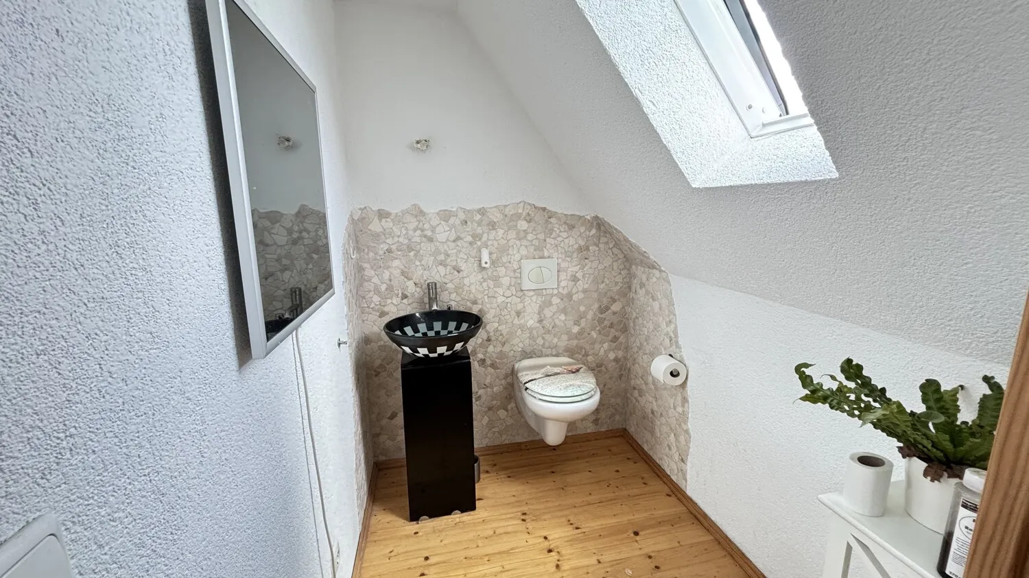 Gäste-WC DG