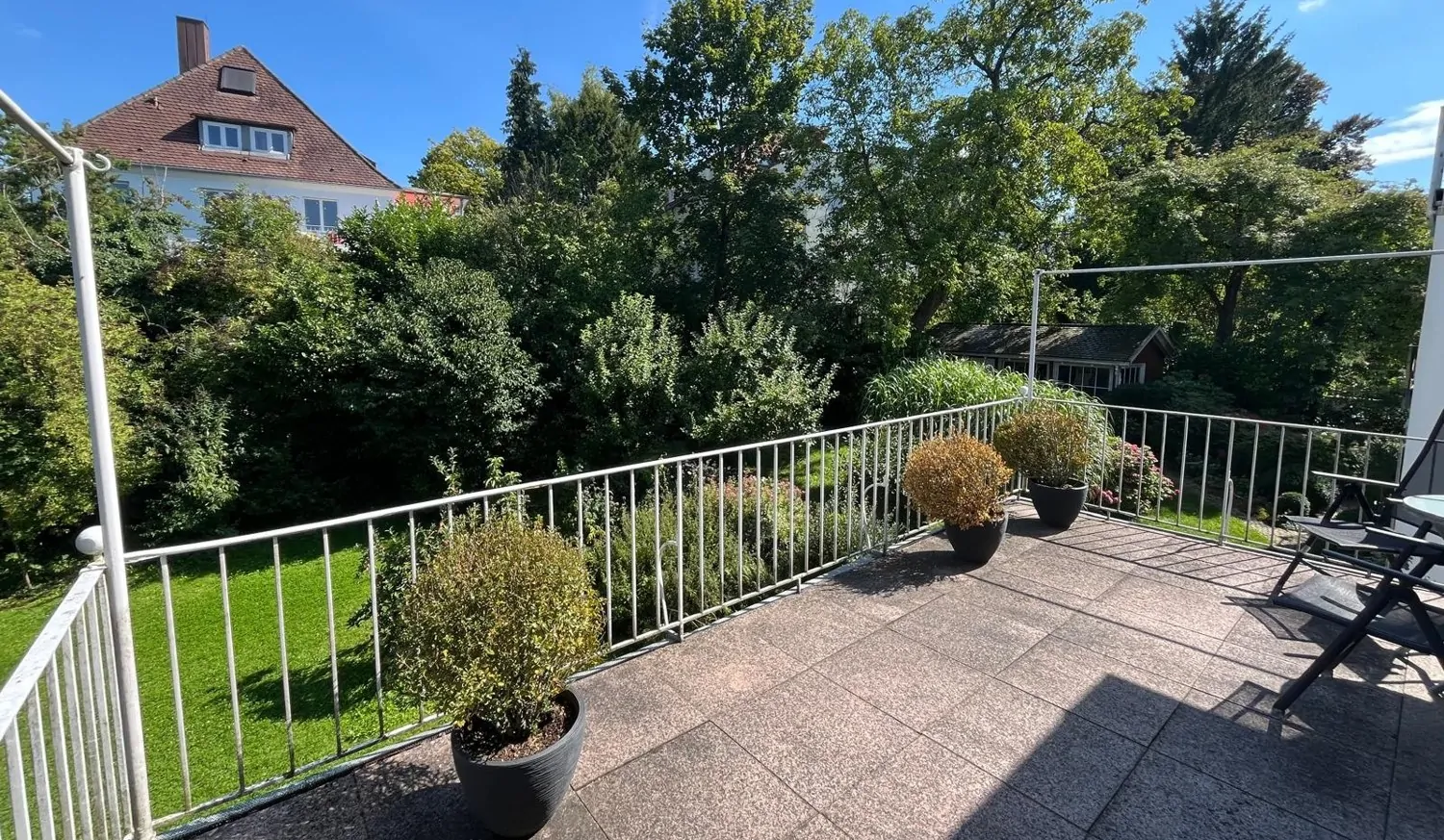 Attraktives Mehrfamilienhaus in ruhiger und erstklassiger Lage Ulms