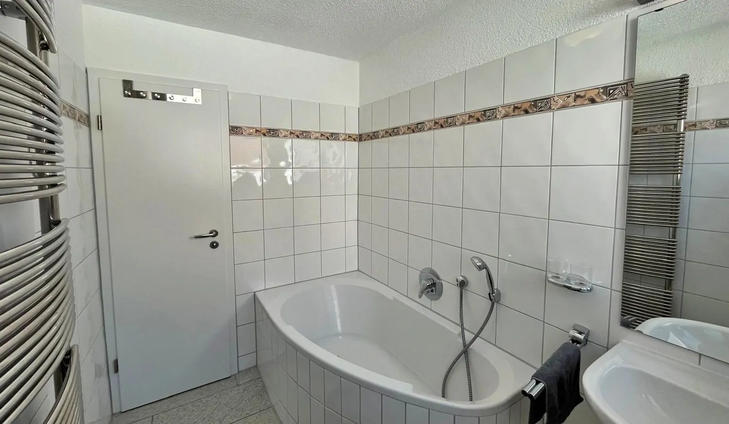 Attraktives Mehrfamilienhaus in ruhiger und erstklassiger Lage Ulms