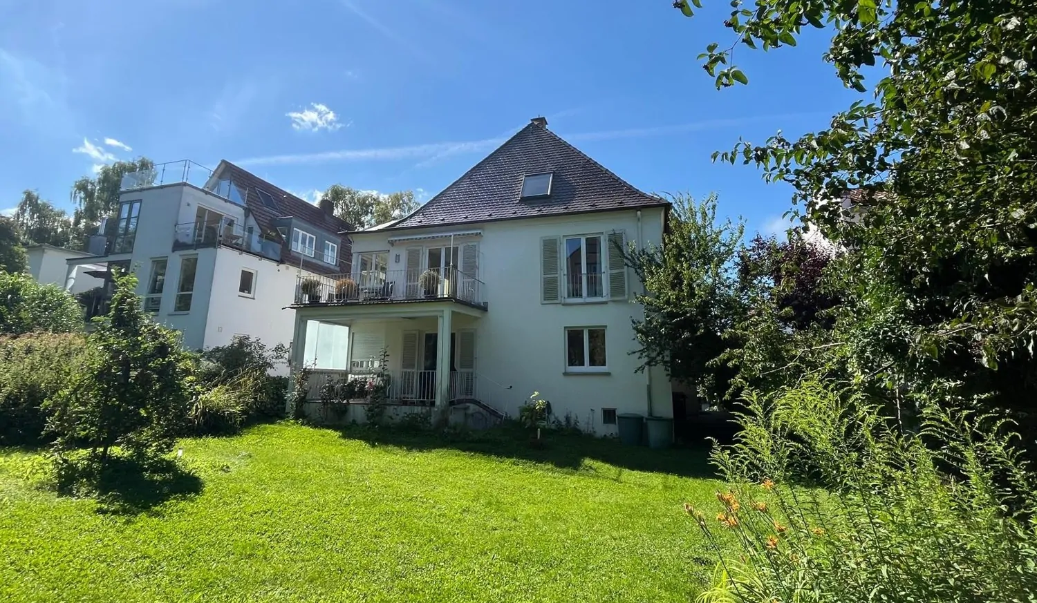 Attraktives Mehrfamilienhaus in ruhiger und erstklassiger Lage Ulms