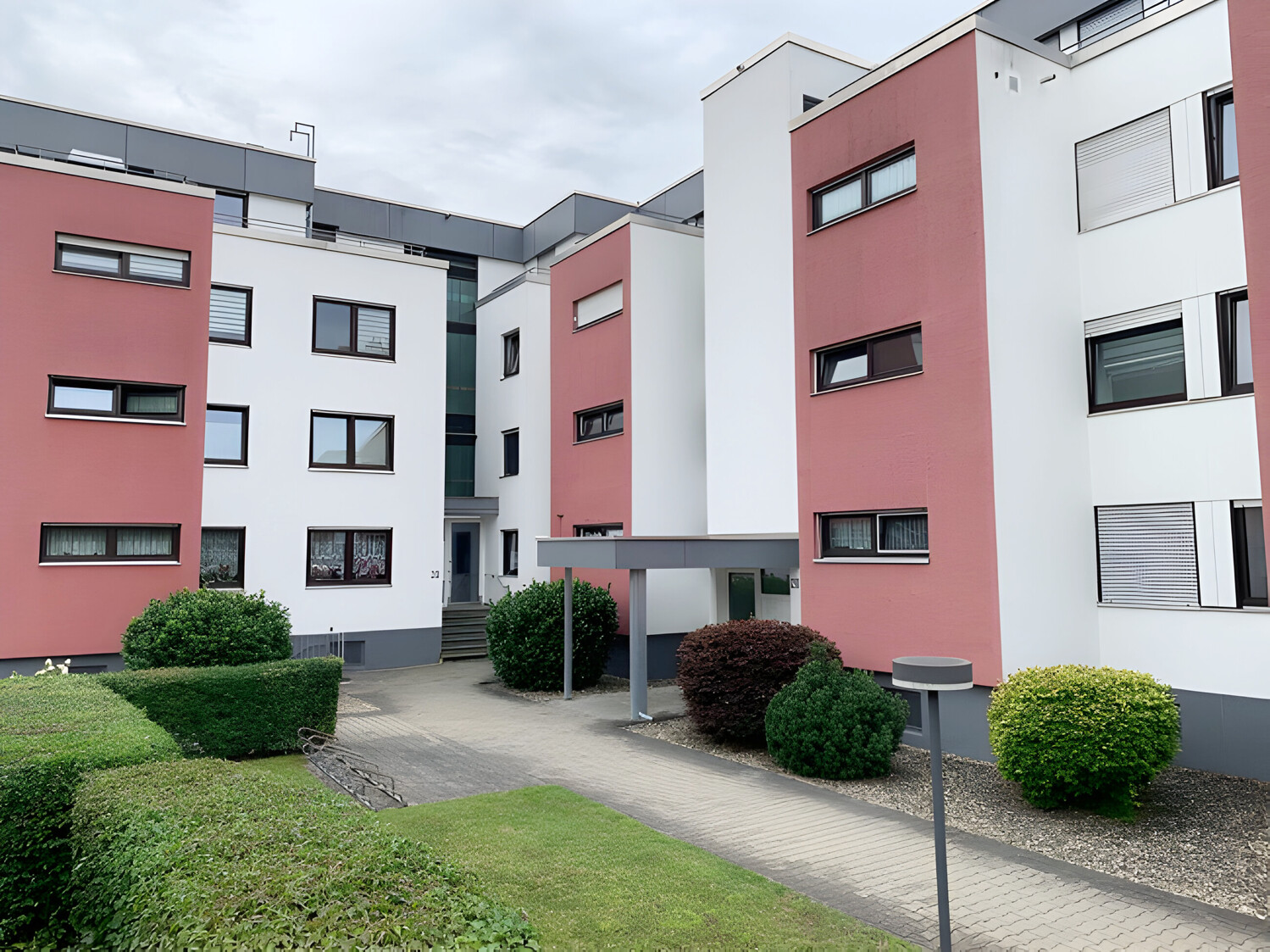 Gepflegte 3-Zimmer-Wohnung mit TG-Stellplatz in Ulm-Wiblingen