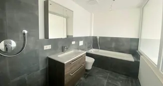 von_poll_real_estate_property_25069015_image_2