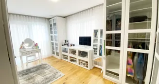 von_poll_real_estate_property_24069016_image_11