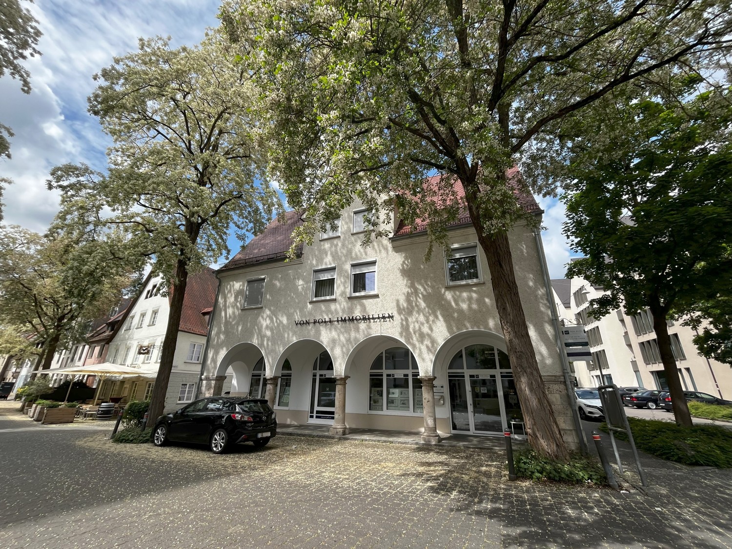 Wohnen am Gänsturm:                       
 Wohn-und Geschäftshaus in attraktiver Lage in Ulm
