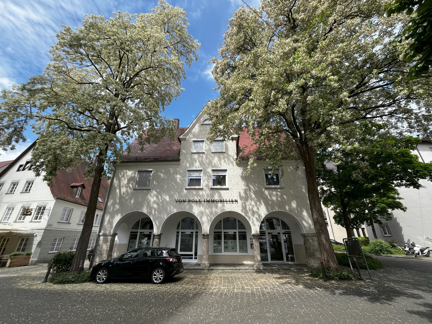 Wohnen am Gänsturm:                       
 Wohn-und Geschäftshaus in attraktiver Lage in Ulm