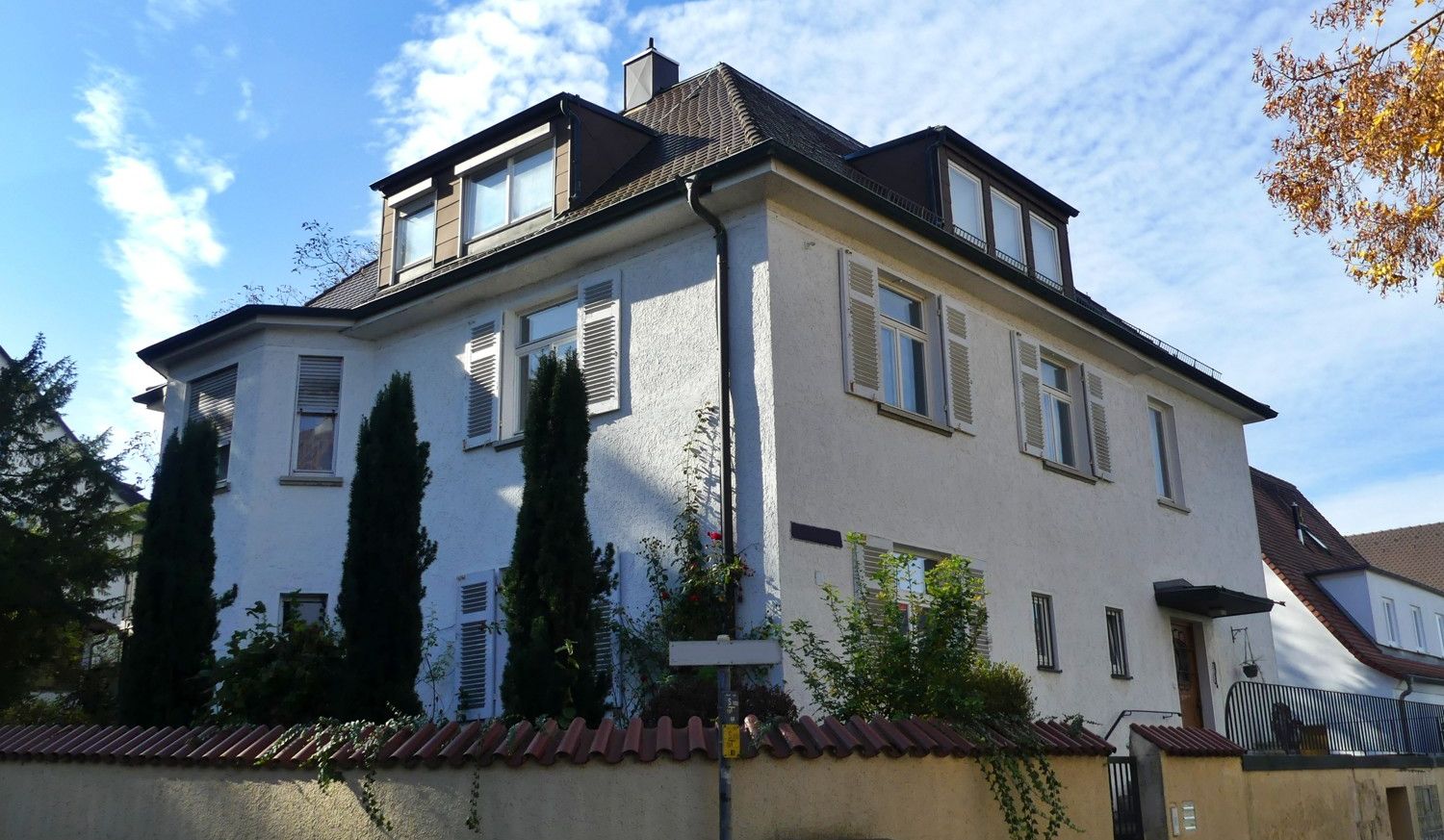 Exklusives Wohnambiente - Charmantes MFH in bester Lage
