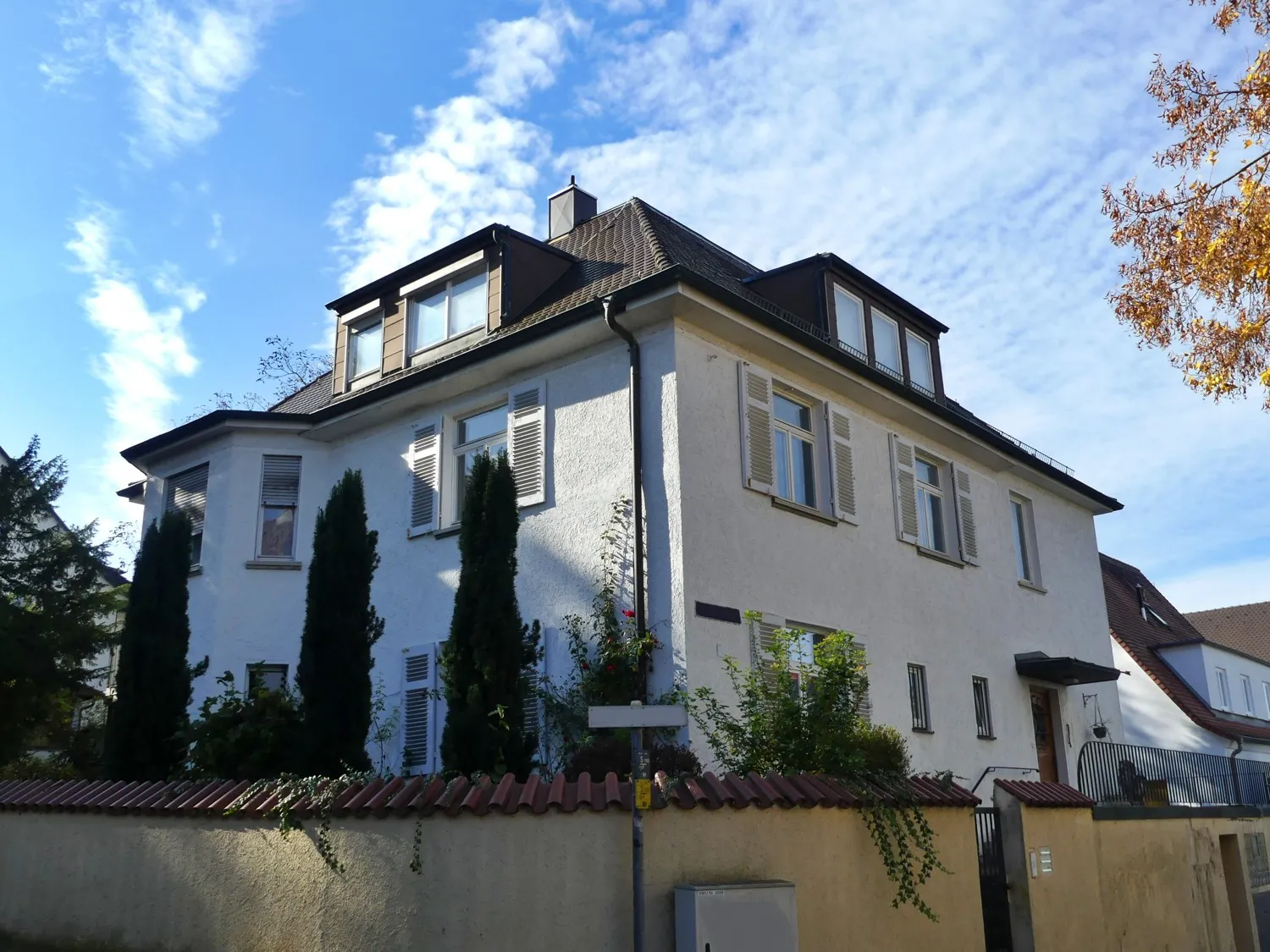 Exclusive living environment - Charming apartment building in a prime location