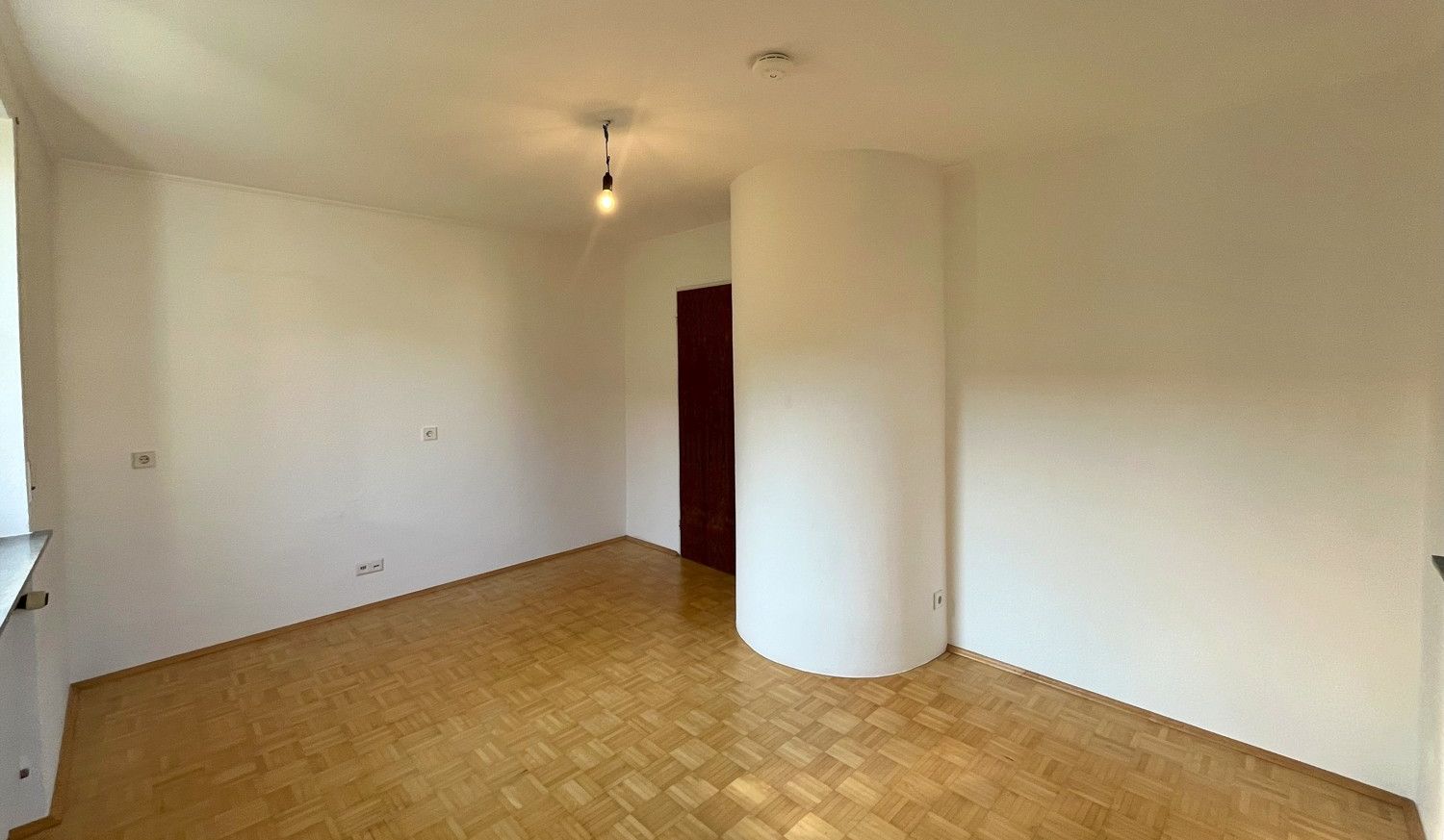 Luxuriöses Einfamilienhaus mit Einliegerwohnung und idyllischem Garten