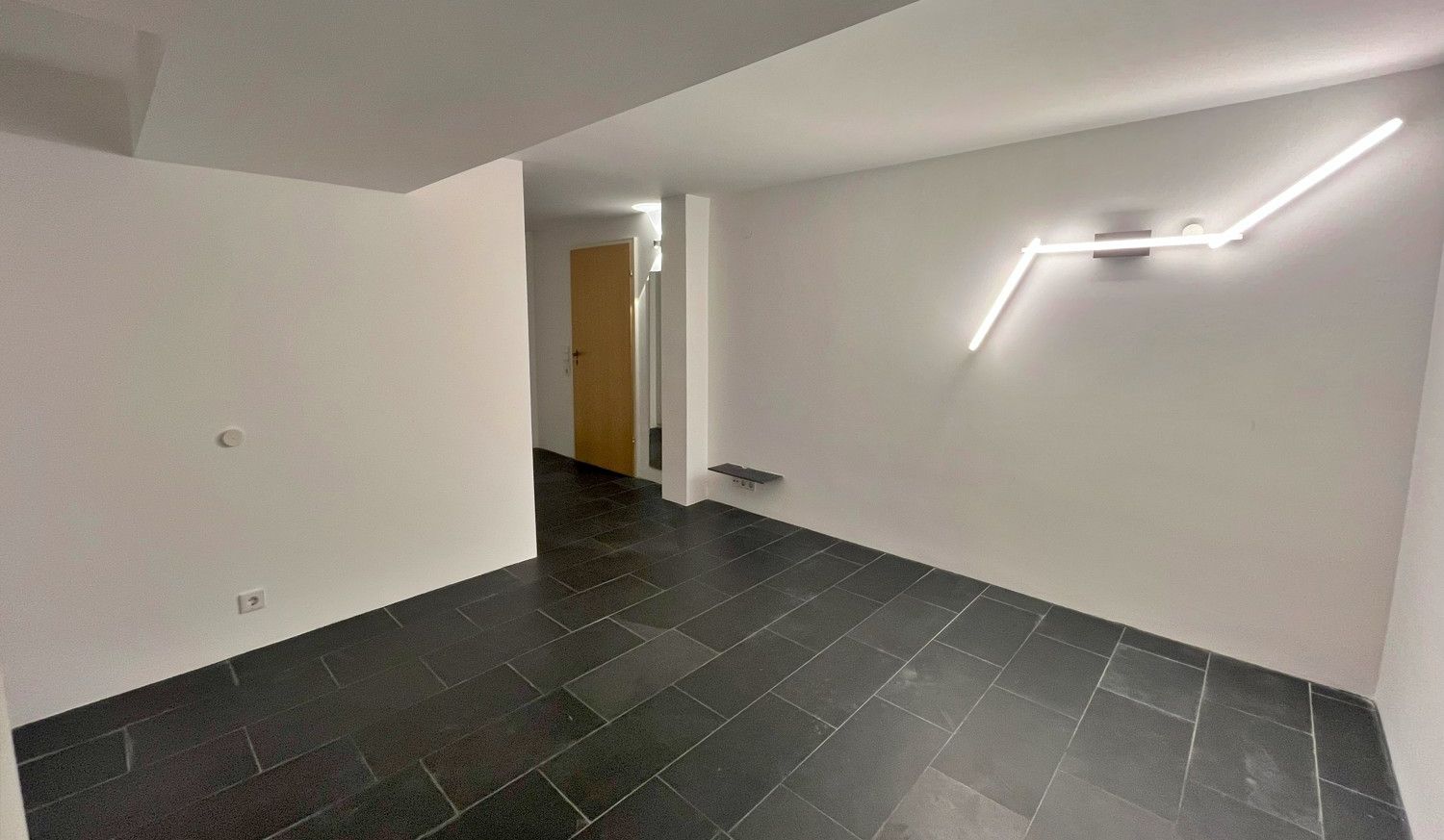 Luxuriöses Einfamilienhaus mit Einliegerwohnung und idyllischem Garten