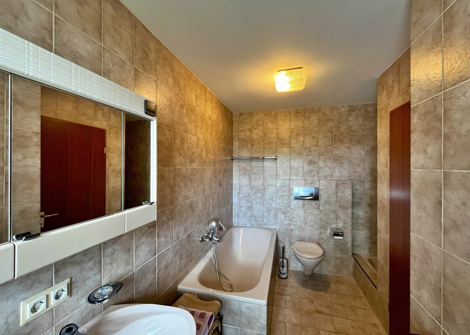 Reihenmittelhaus - Wunderschönes Ambiente trifft Architektur und Design