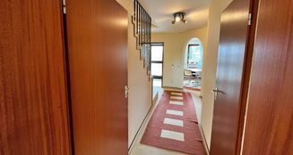 von_poll_real_estate_property_25069002_image_4