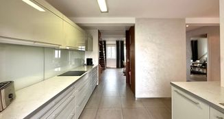 von_poll_real_estate_property_25136012B_image_8