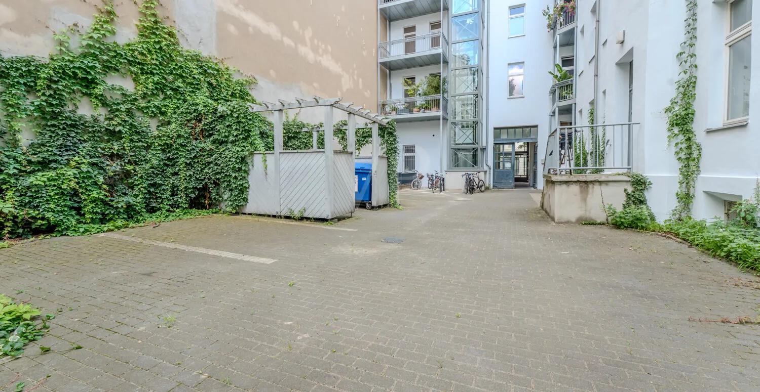 Hausansicht vom Innenhof