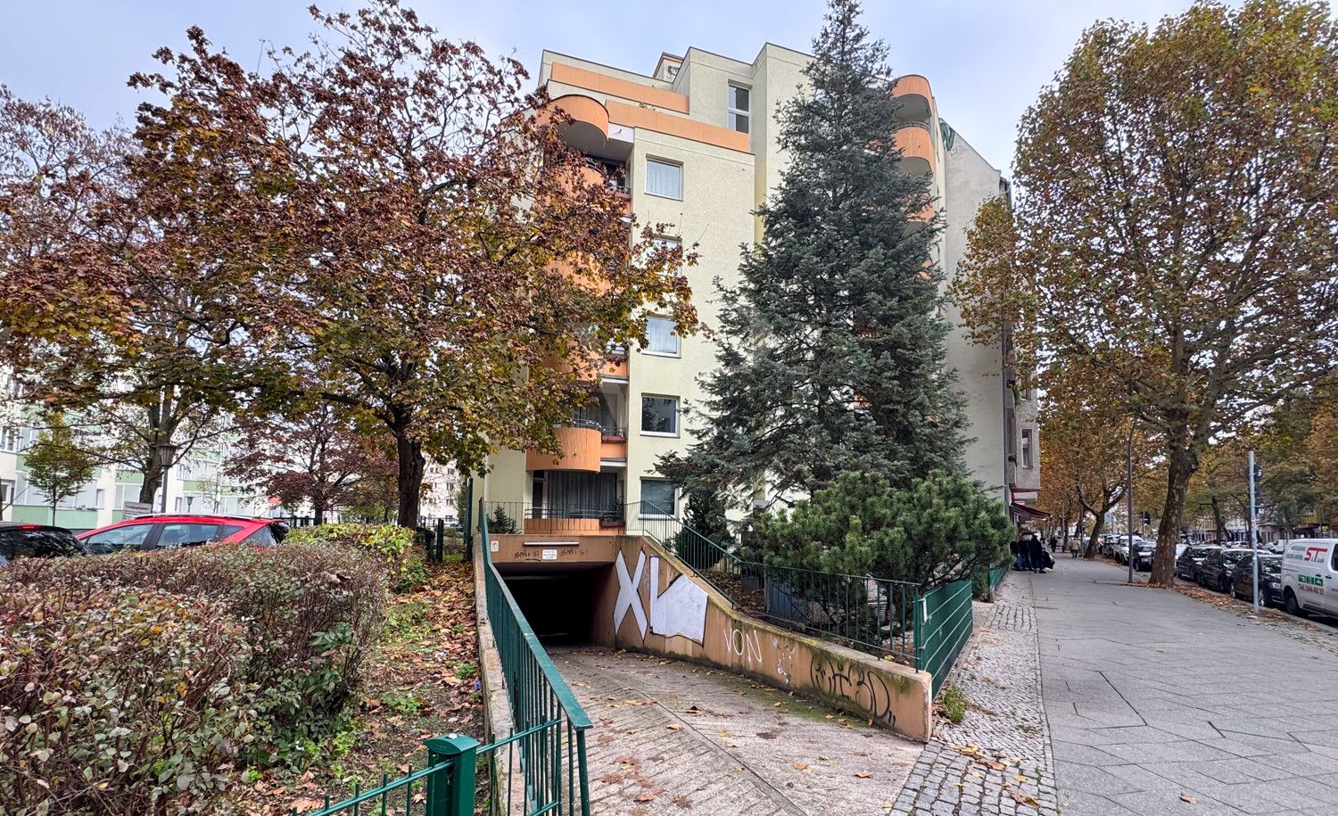 Straßenansicht