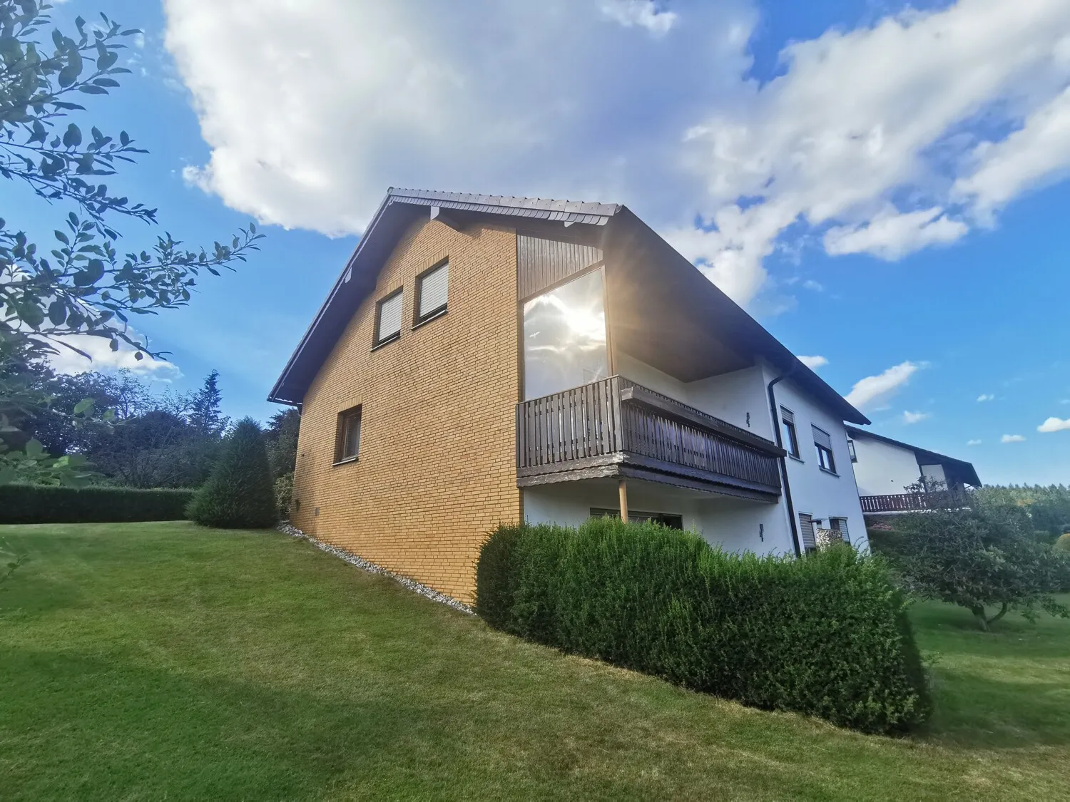 Rechte Seitenansicht