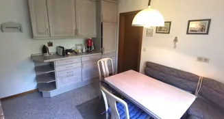 von_poll_real_estate_property_25232008_image_8