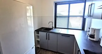 von_poll_real_estate_property_25232009_image_13