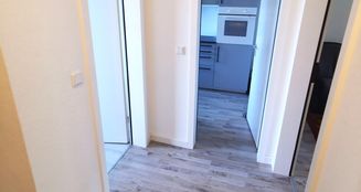 von_poll_real_estate_property_25232009_image_5