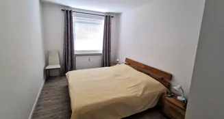 von_poll_real_estate_property_25232009_image_10