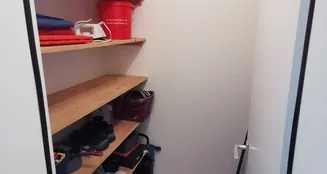 von_poll_real_estate_property_25232009_image_14