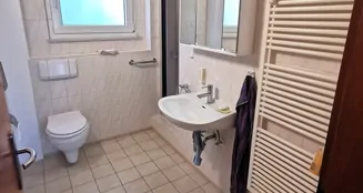 von_poll_real_estate_property_25232010_image_6