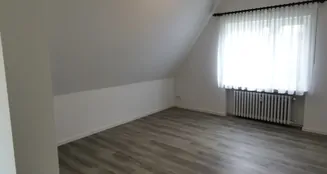 von_poll_real_estate_property_25232010_image_22