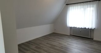 von_poll_real_estate_property_25232010_image_22