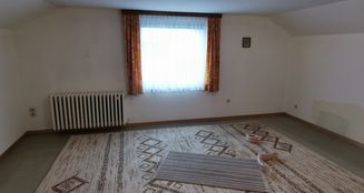 von_poll_real_estate_property_25232011_image_19
