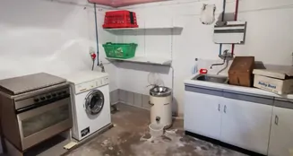 von_poll_real_estate_property_25232011_image_29