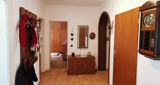 von_poll_real_estate_property_25232011_image_4