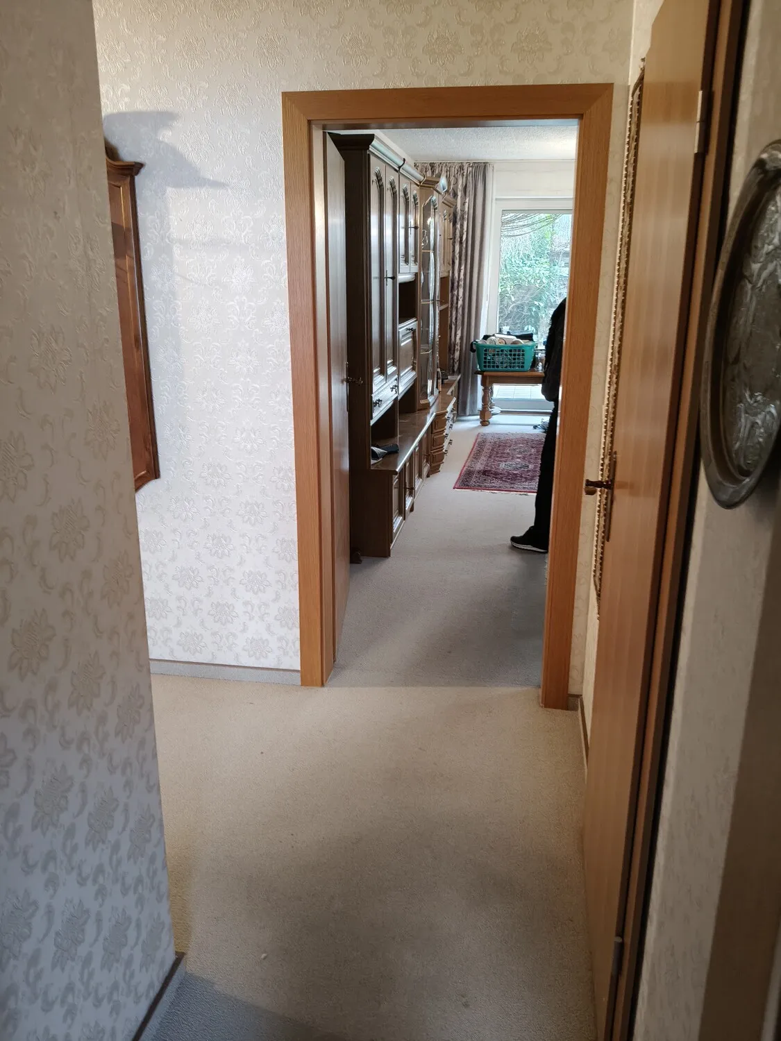 Blick von Küche Richtung Wohnzimmer