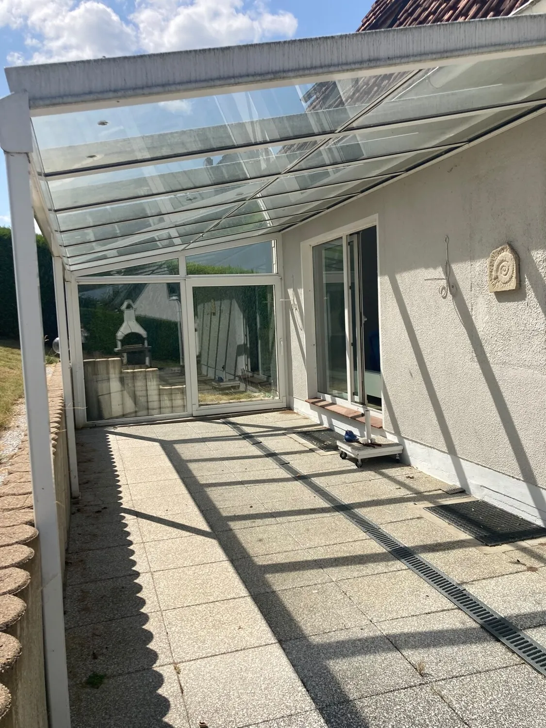 überdachte Terrasse