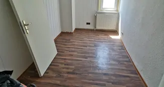 von_poll_real_estate_property_23232007_image_17