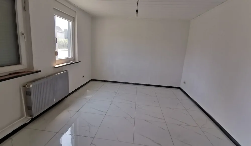 Zimmer links Erdgeschoss