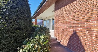 von_poll_real_estate_property_25232005_image_5