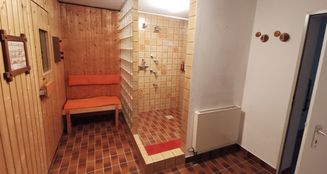 von_poll_real_estate_property_25232005_image_23