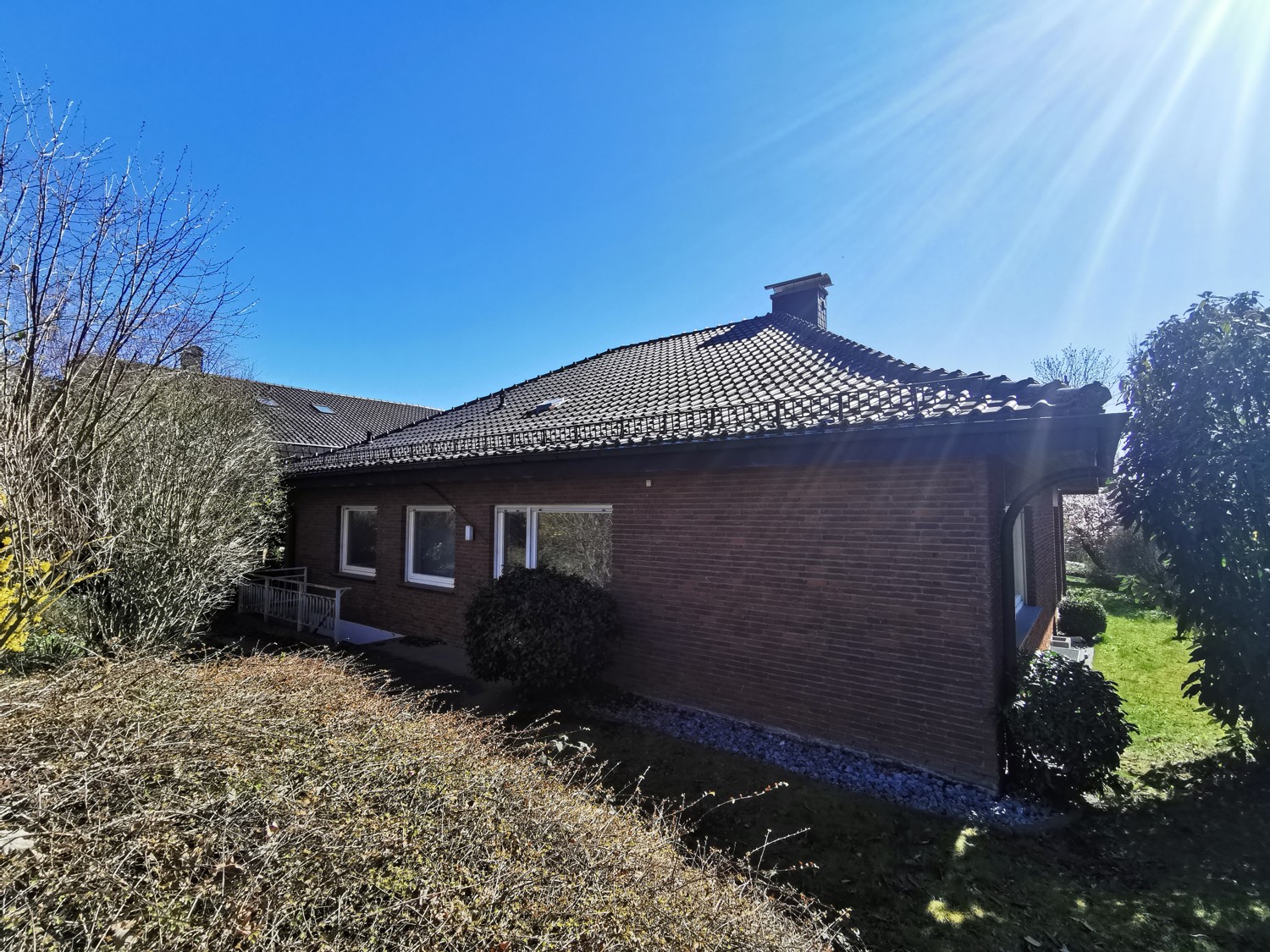 Hinterm Haus