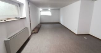 von_poll_real_estate_property_25232005_image_26