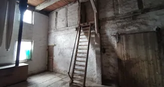 von_poll_real_estate_property_25232012_image_7