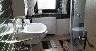 von_poll_real_estate_property_25232007_image_8